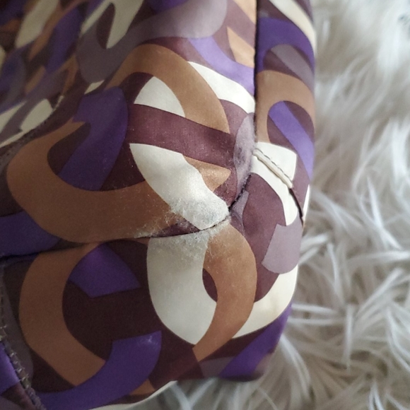 Coach Shoulder Bag - Picture 7 of 10